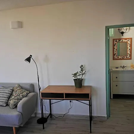 Casa Entre Vinedos * 圣克鲁斯-德特内里费